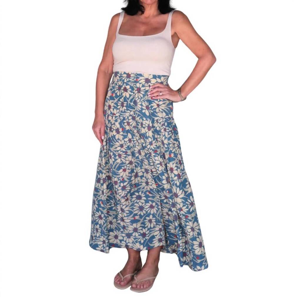 NEW THE GREAT. women's the highland skirt in blue scattered bloom